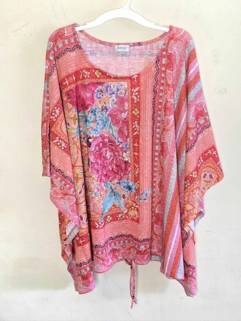 Avenue Floral Poncho Top Plus Size 22/24 Pink Boho Beachy Rhinestone Tie Hem